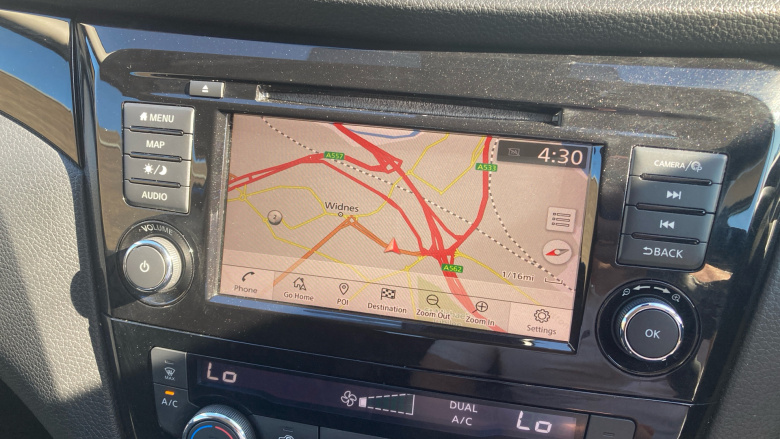 Nissan Qashqai 1.3 DiG-T 160 N-Connecta 5dr Petrol Hatchback